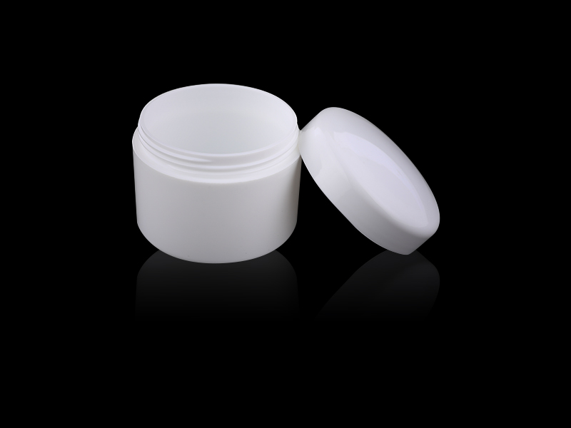 How to improve the applicability of the cream bottle？