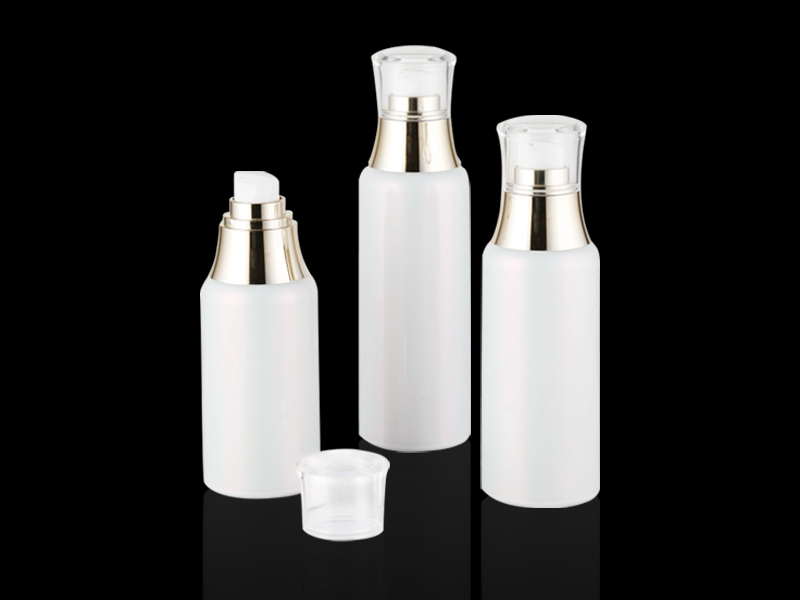 White Round Cosmetic Milk Airless Bottle Z03