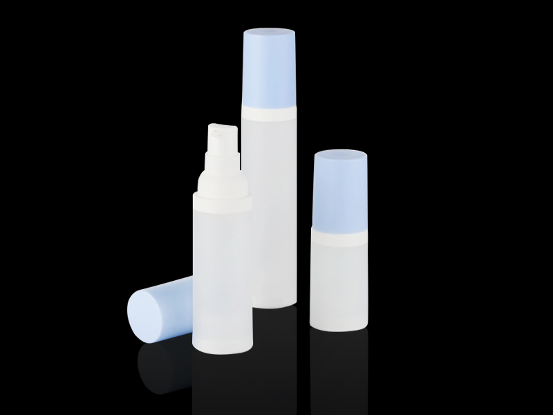 White Push Pump Cosmetic Vacuum Bottle Z01
