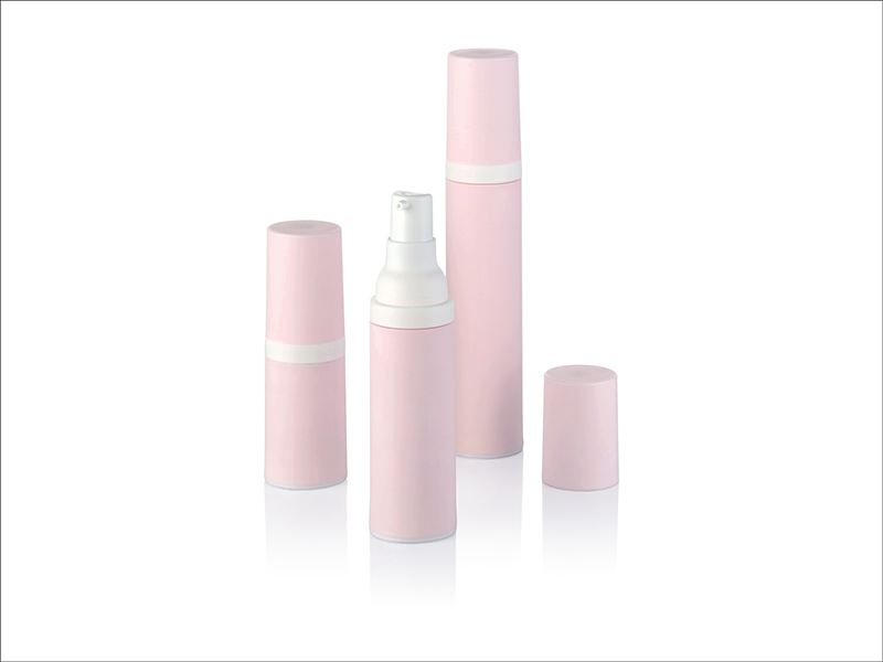 What are the reasons for choosing to use cosmetic vacuum bottles?